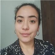 Estudiante con los conocimientos básicos para ayudar a niños que esten cursando primaria